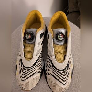 BOA System,Gucci Ultra Pacer R White and Yellow Sneakers